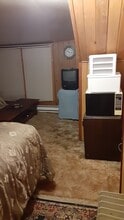 2319 S 18th St, Unit #3 - Lower in St. Joseph, MO - Building Photo - Building Photo