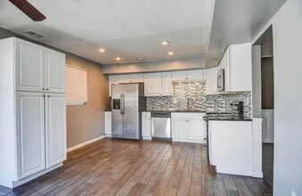 727 Alder Cir in Virginia Beach, VA - Building Photo - Building Photo