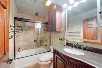 8490 Via Sonoma, Unit 1461 in San Diego, CA - Building Photo - Building Photo