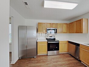 8017 Wesley Farm Dr in Raleigh, NC - Building Photo - Building Photo