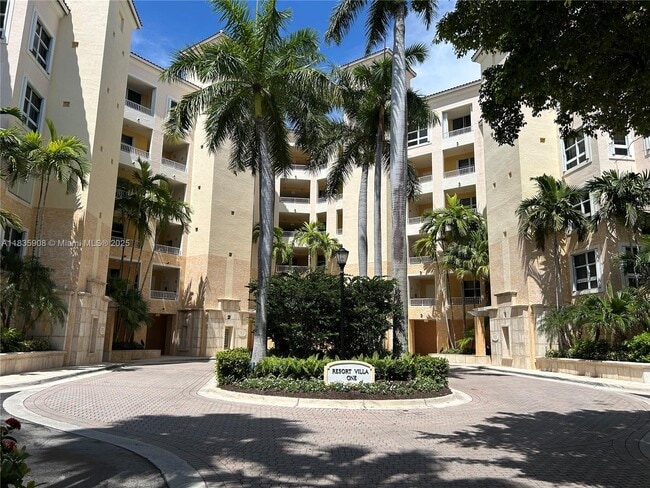 703 Crandon Blvd