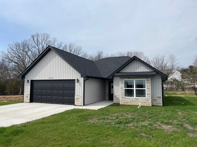 925 Jared St in Waynesville, MO - Building Photo - Building Photo