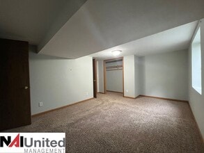 2523 S St Aubin St in Sioux City, IA - Building Photo - Building Photo