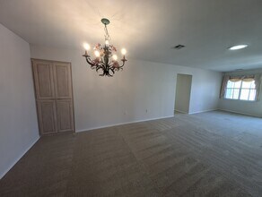 6947 E 46th Pl in Tulsa, OK - Building Photo - Building Photo