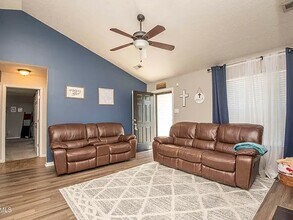 2447 Brierbrook Ln in Knoxville, TN - Building Photo - Building Photo