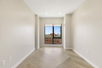 1 Canal St, Unit 1211 in Boston, MA - Building Photo - Building Photo