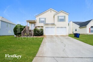 8153 Mountain Pass in Riverdale, GA - Building Photo