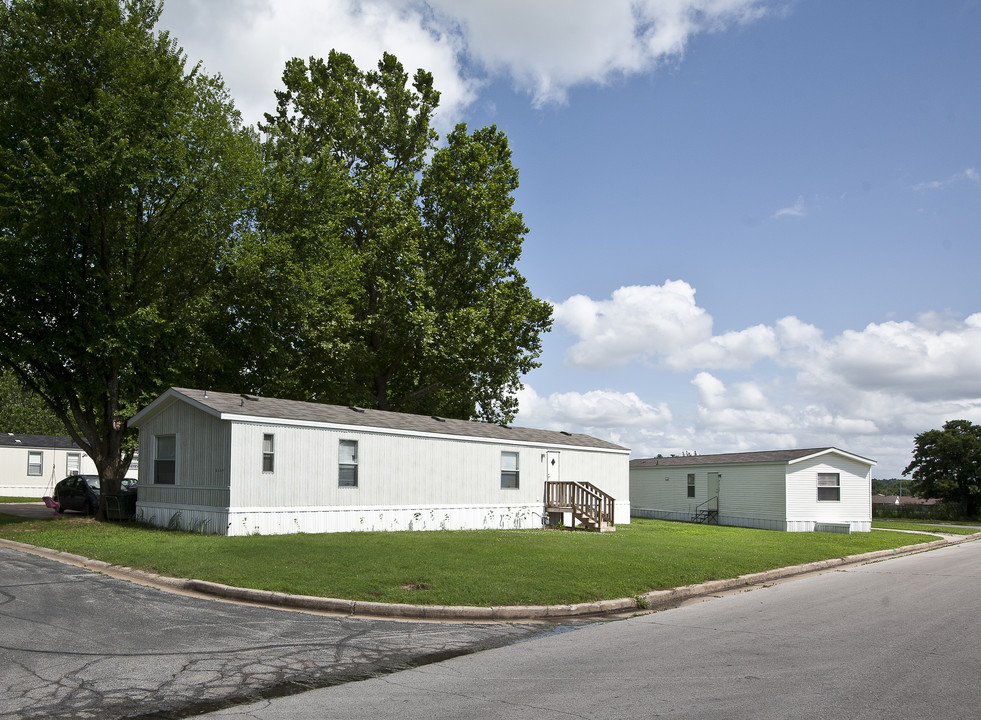 Sunburst Estates in Sand Springs, OK - Foto de edificio