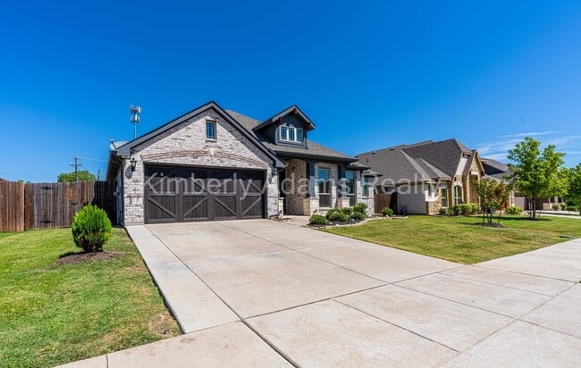 property at 213 Lariat Trail