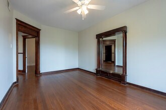 666 E 50th Pl in Chicago, IL - Building Photo - Building Photo