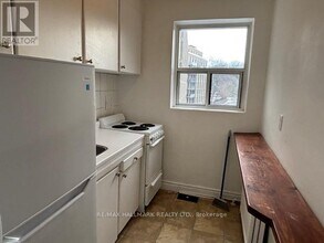 11 Anglesey Blvd in Toronto, ON - Building Photo - Building Photo