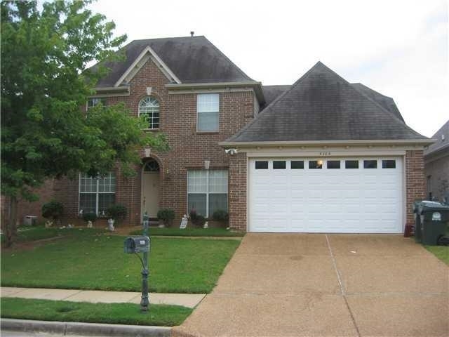 9289 S Fairmont Cir in Collierville, TN - Building Photo