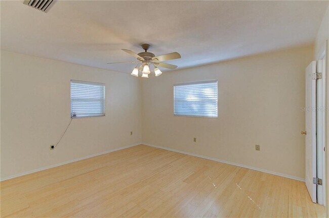 3208 48th Ave Dr W in Bradenton, FL - Building Photo - Building Photo