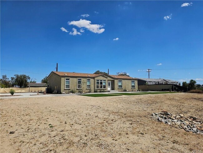 21197 Mazie in Perris, CA - Building Photo - Building Photo