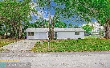 3105 18th St in Vero Beach, FL - Building Photo - Building Photo