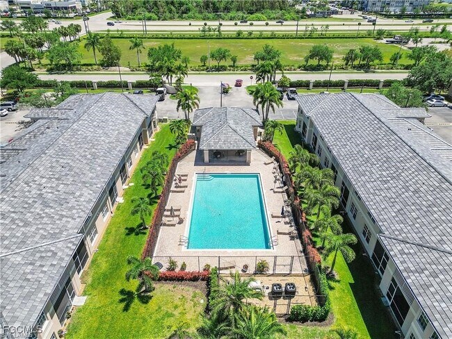 8423 Bernwood Cove Loop in Ft. Myers, FL - Building Photo - Building Photo