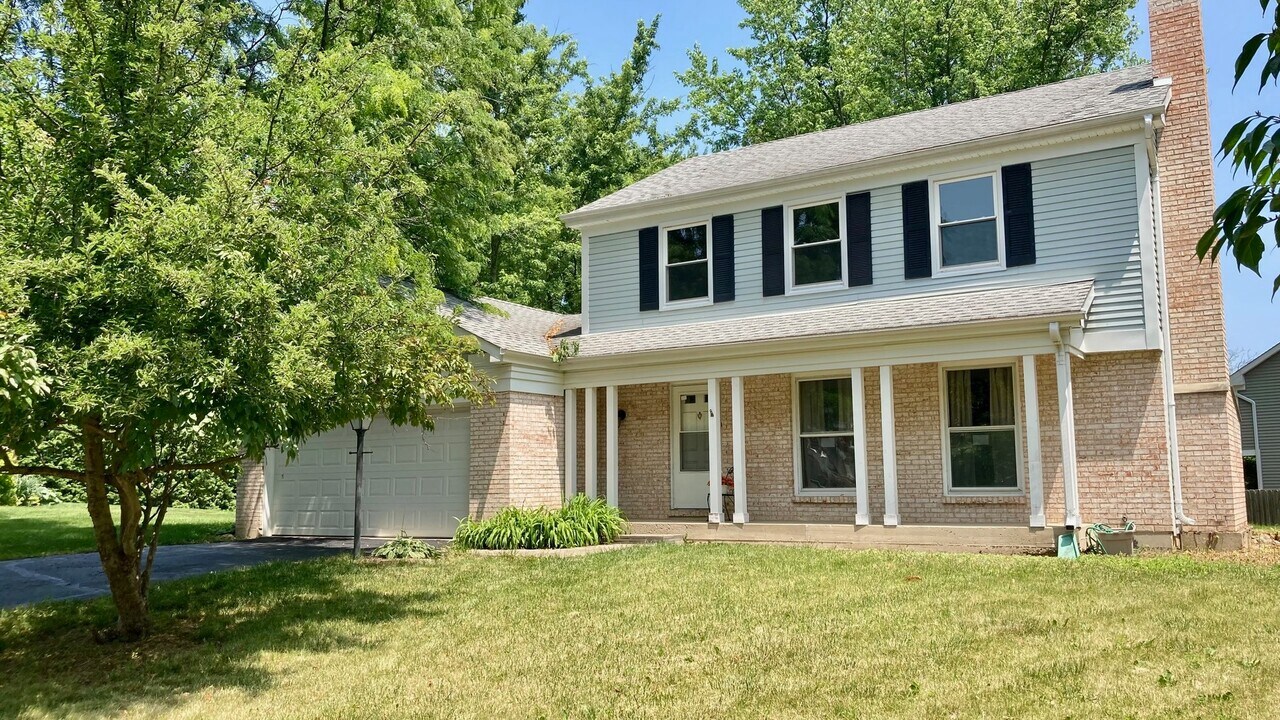 61 Foxcroft Rd in Naperville, IL - Building Photo