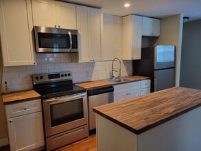 1923 Tucumcari Dr in Houston, TX - Building Photo - Building Photo