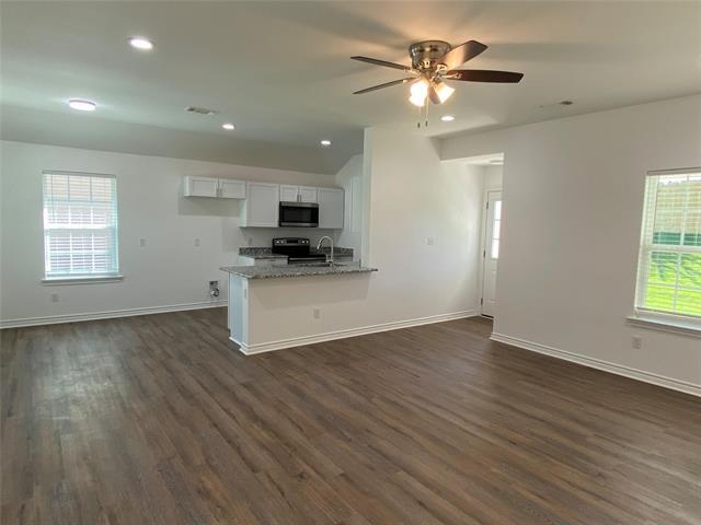 416 E Elm St in Denison, TX - Foto de edificio - Building Photo