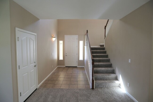 198 Tissot Dr in Patterson, CA - Building Photo - Building Photo