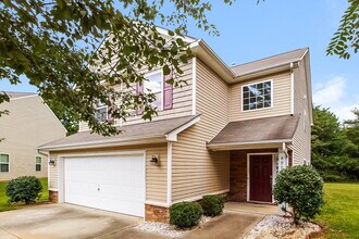 4003 Linsbury Ct in Charlotte, NC - Building Photo - Building Photo