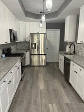 1729 N Caroline St, Unit Room 4 in Baltimore, MD - Building Photo - Building Photo