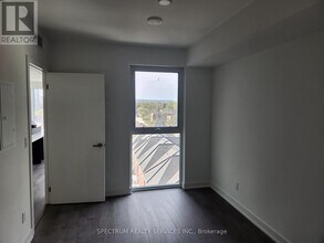 370-370 Martha St in Burlington, ON - Building Photo - Building Photo