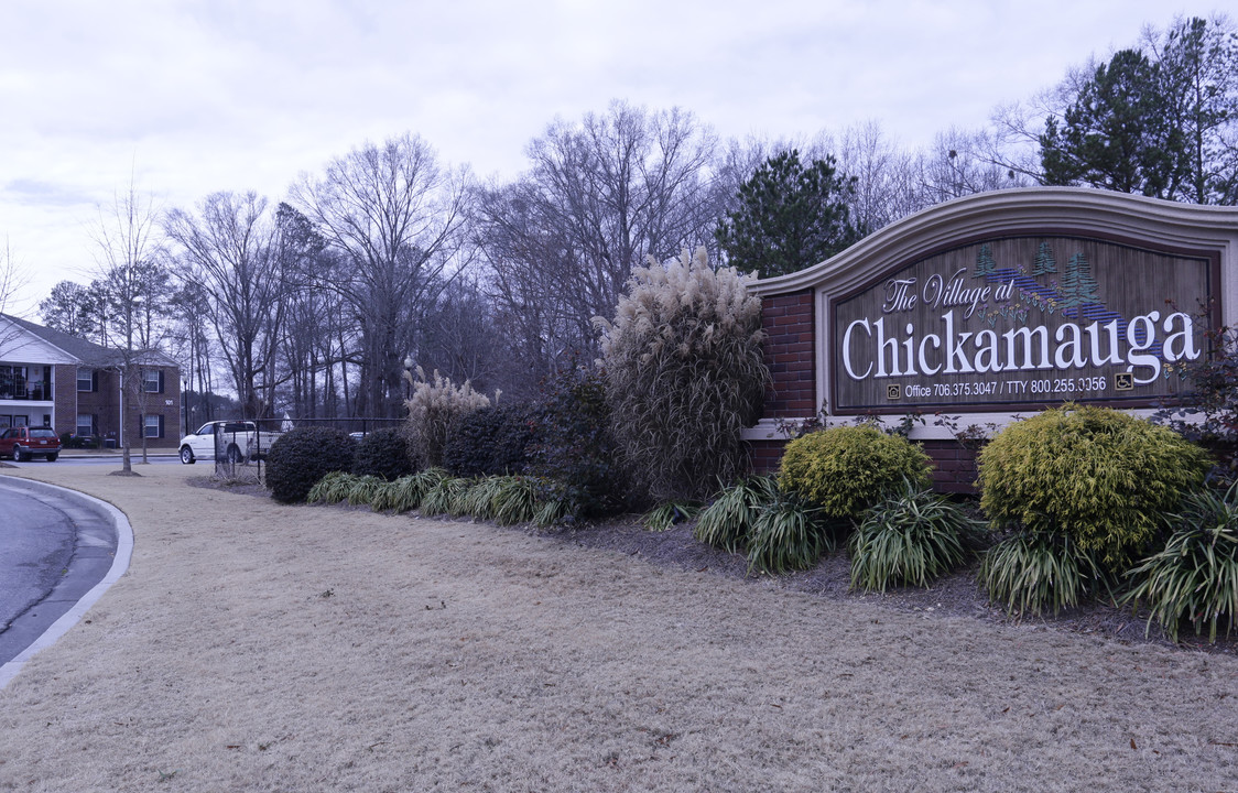 The Village in Chickamauga, GA - Foto de edificio