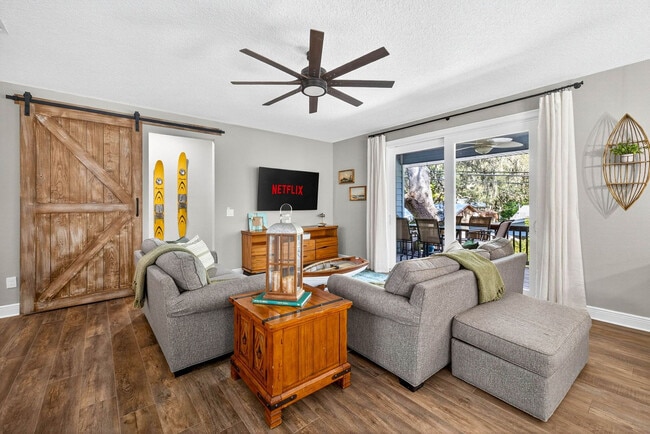 1826 Beachway Ln in Odessa, FL - Building Photo - Building Photo