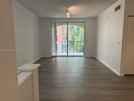 17100 N Bay Rd in Sunny Isles Beach, FL - Building Photo