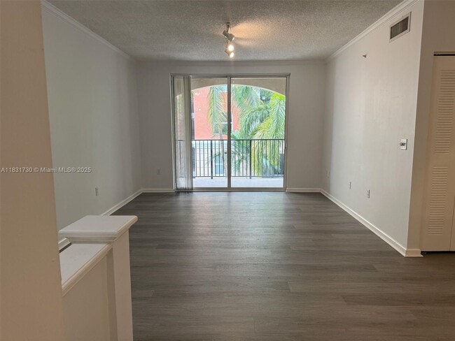 property at 17100 N Bay Rd
