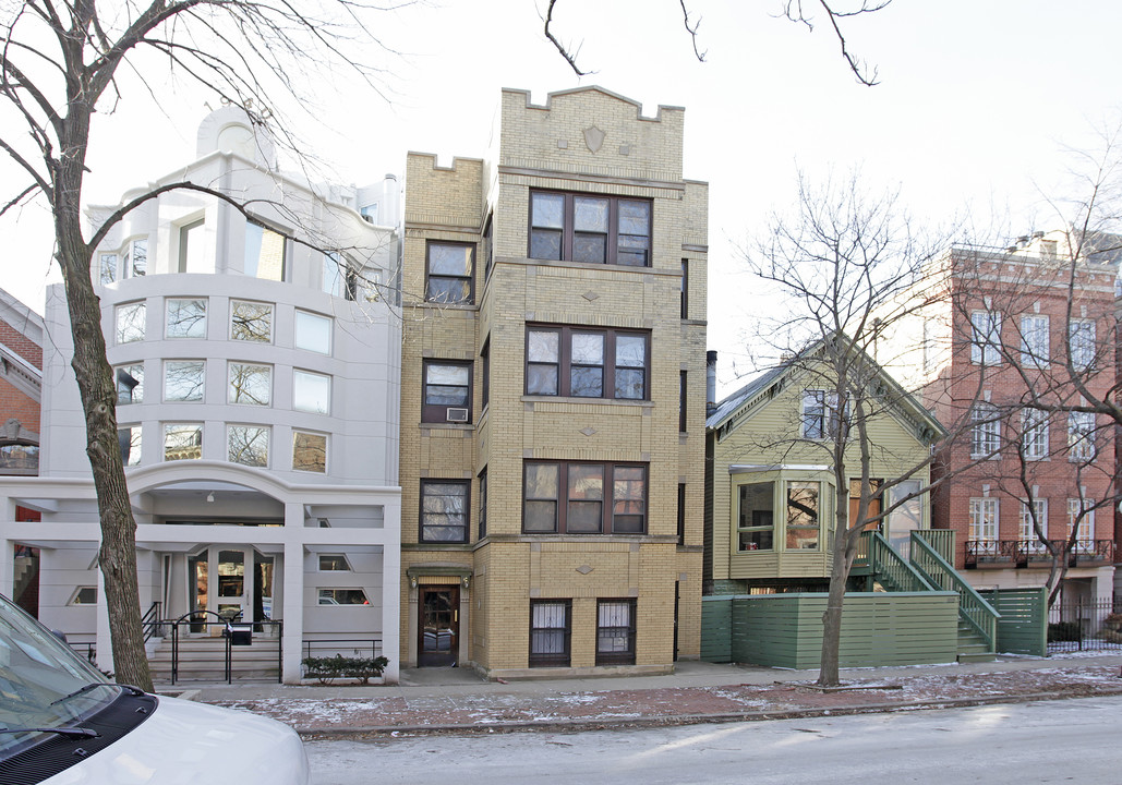 1942 N Mohawk St in Chicago, IL - Building Photo