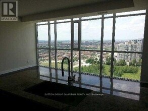 4099 Brickstone Mews in Mississauga, ON - Building Photo - Building Photo