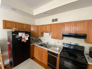 2226 Ravine St-Unit -Apt. 1 in Cincinnati, OH - Building Photo - Building Photo