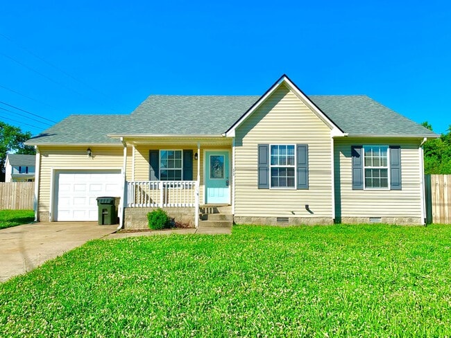 property at 118 N Cavalcade Cir