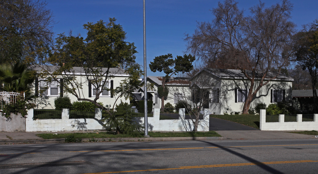 5627-5635 Monterey Rd in Los Angeles, CA - Building Photo