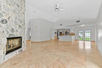 13772 Ishnala Cir in Wellington, FL - Foto de edificio - Building Photo