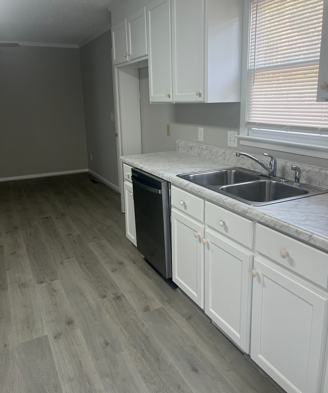 106 Ashmore St in Greer, SC - Building Photo - Building Photo