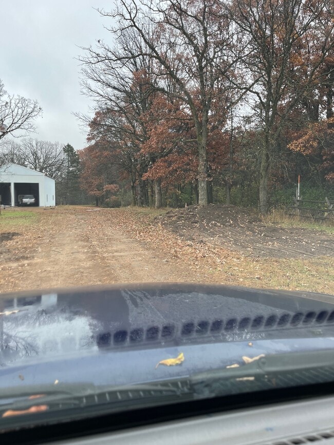 7312 170th Ave in Royalton, MN - Foto de edificio - Building Photo