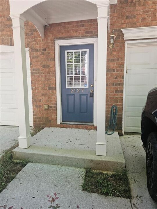 2127 Dillard Crossing in Tucker, GA - Building Photo