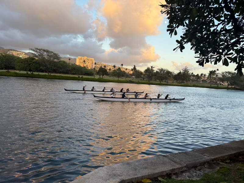 300 Wai Nani Way in Honolulu, HI - Building Photo