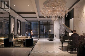 8-2718 Wellesley St W in Toronto, ON - Building Photo - Building Photo