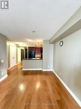 35 Viking Ln in Toronto, ON - Building Photo - Building Photo