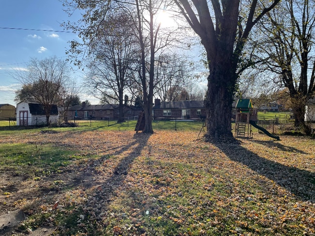 1702 Terrace Ct in Franklin, IN - Building Photo - Building Photo