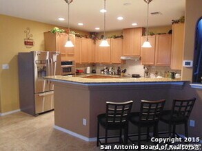 10903 Fox Crest in San Antonio, TX - Building Photo - Building Photo
