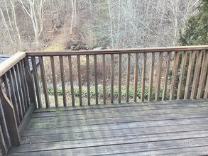 40 Chestnut Hill Rd in Newtown, CT - Building Photo - Building Photo