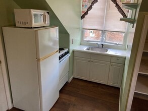 654 Congress Ave in Havre De Grace, MD - Building Photo - Building Photo