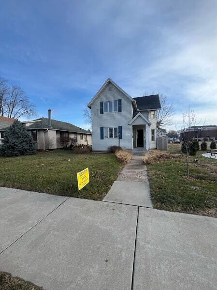 729 S 9th St in Clinton, IA - Building Photo