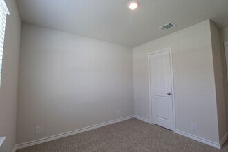 21143 Gravel St in San Antonio, TX - Building Photo - Building Photo