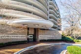The Foxhall in Washington, DC - Building Photo - Building Photo